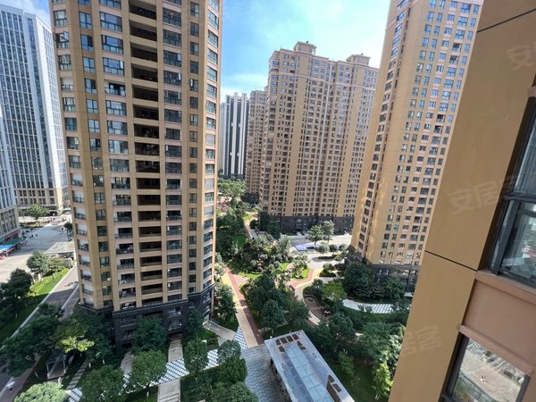 昆明官渡新螺蛳湾俊发观云海云悠苑魅力之城 彩云城 螺蛳湾南部客运站