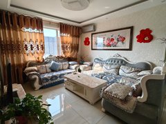 吕梁离石世纪广场出租:丽景街电梯房。两居,家具家电齐全拎包入住。停车方便出租房源真实图片