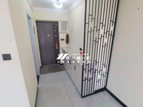 徐州邳州福州路中汇广场新明德附近 中汇loft 楼下小吃街 购物方便 看房拼手速出租房源真实图片