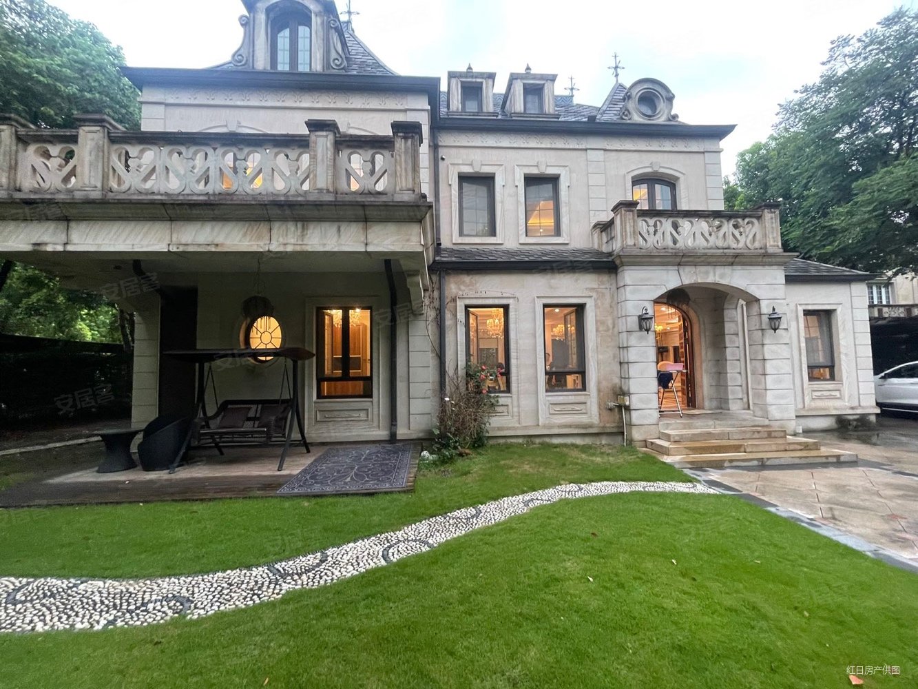 诚意出售,圣堡别墅二手房,4180万,5室3厅,4卫,304平米-上海安居客