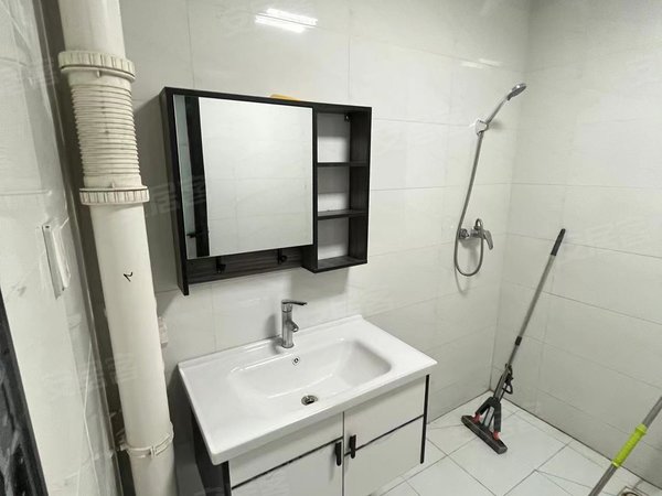 无中介四明中路地铁站鄞州万达广场鄞州第二医院可短租