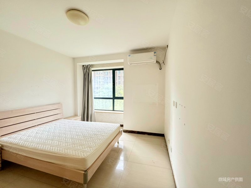 曲江一小 中海东郡 精装2室 满2年 诚心卖