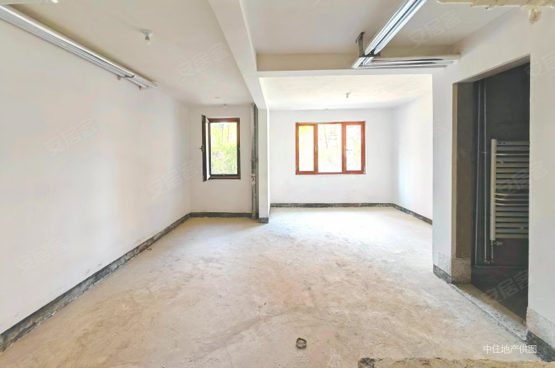 黄金山水郡八区