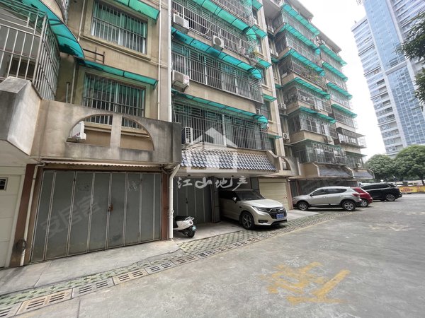 南宁青秀南湖广场广建小区拎包入住 超全配置 小区环境 离地铁200米 2