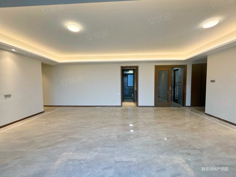 佛山房产网>佛山二手房>禅城二手房>绿岛湖二手房>信业阳光城檀悦>800