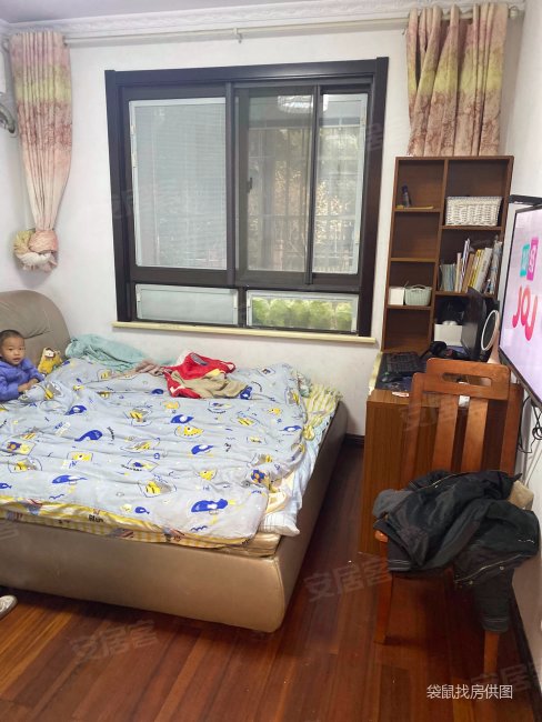 100万龙德花园 临地铁 交通便捷 楼龄新 商业配套齐全