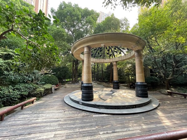 上海虹口凉城宝华城市花园3房高区shou次出租看陆家嘴三件套出租房源