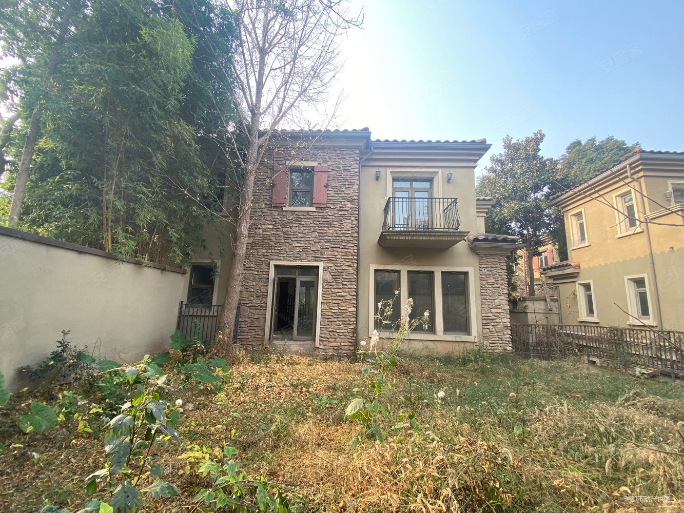 麓山香怡林,大端头独栋别墅,300平私家花园,户型正,采光好,麓山国际香
