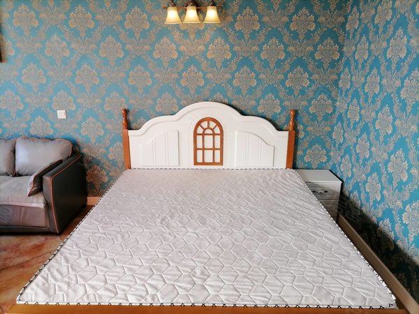 包头昆都仑丰盈道京奥港花园(商住楼)可短租，押一付一，帝景豪装公寓，采光好，带空调，高档家具家电出租房源真实图片