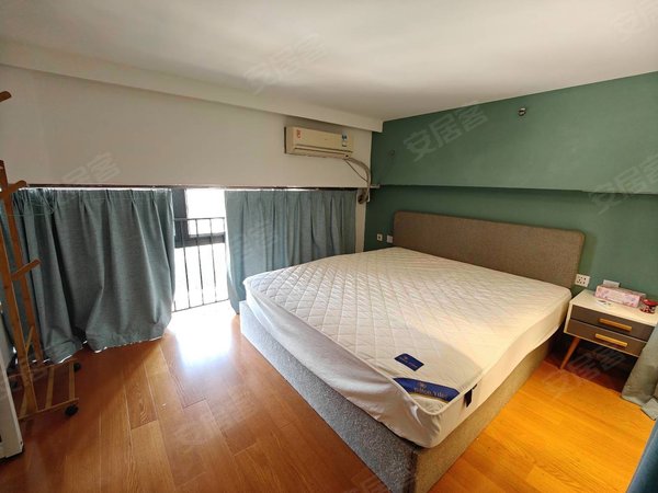 广州海珠江燕路万科派万科里高层 豪华装修复式两房可住可办公仅租