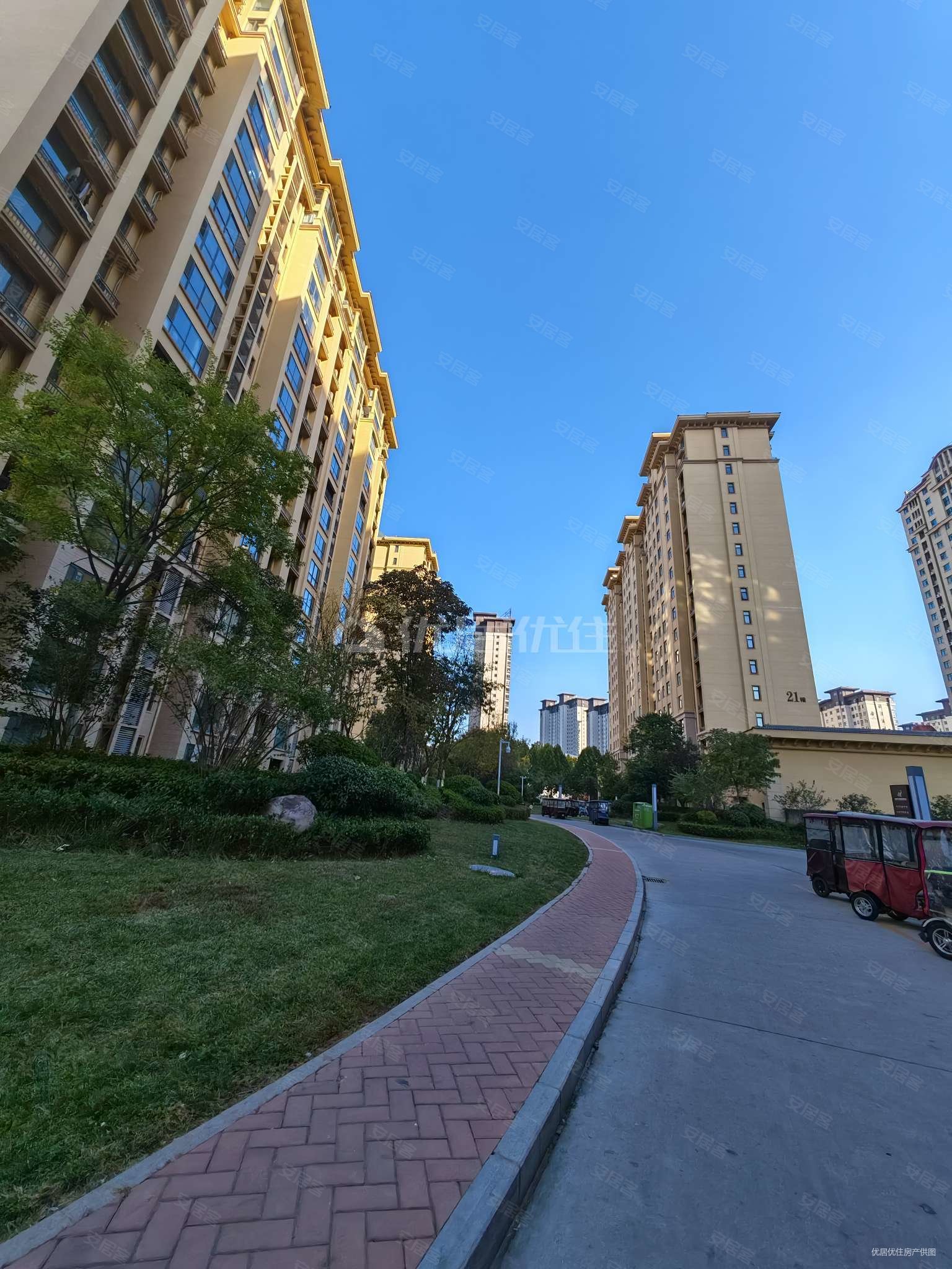 精装亿隆滨湖新城3室126平南北通透110万元楼