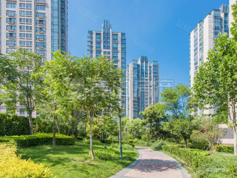 裘马都 高层观景大平层 单价不到   ,还可大谈