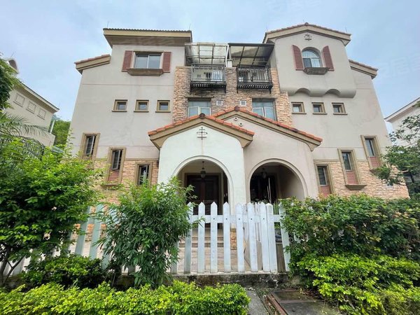 韶关浈江五里亭碧桂园云林水岸(别墅)碧桂园双拼大别墅,家私家电齐全