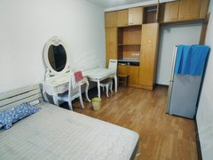 哈尔滨道里中央大街近中央大街，近爱建卓展一室3楼出租房源真实图片