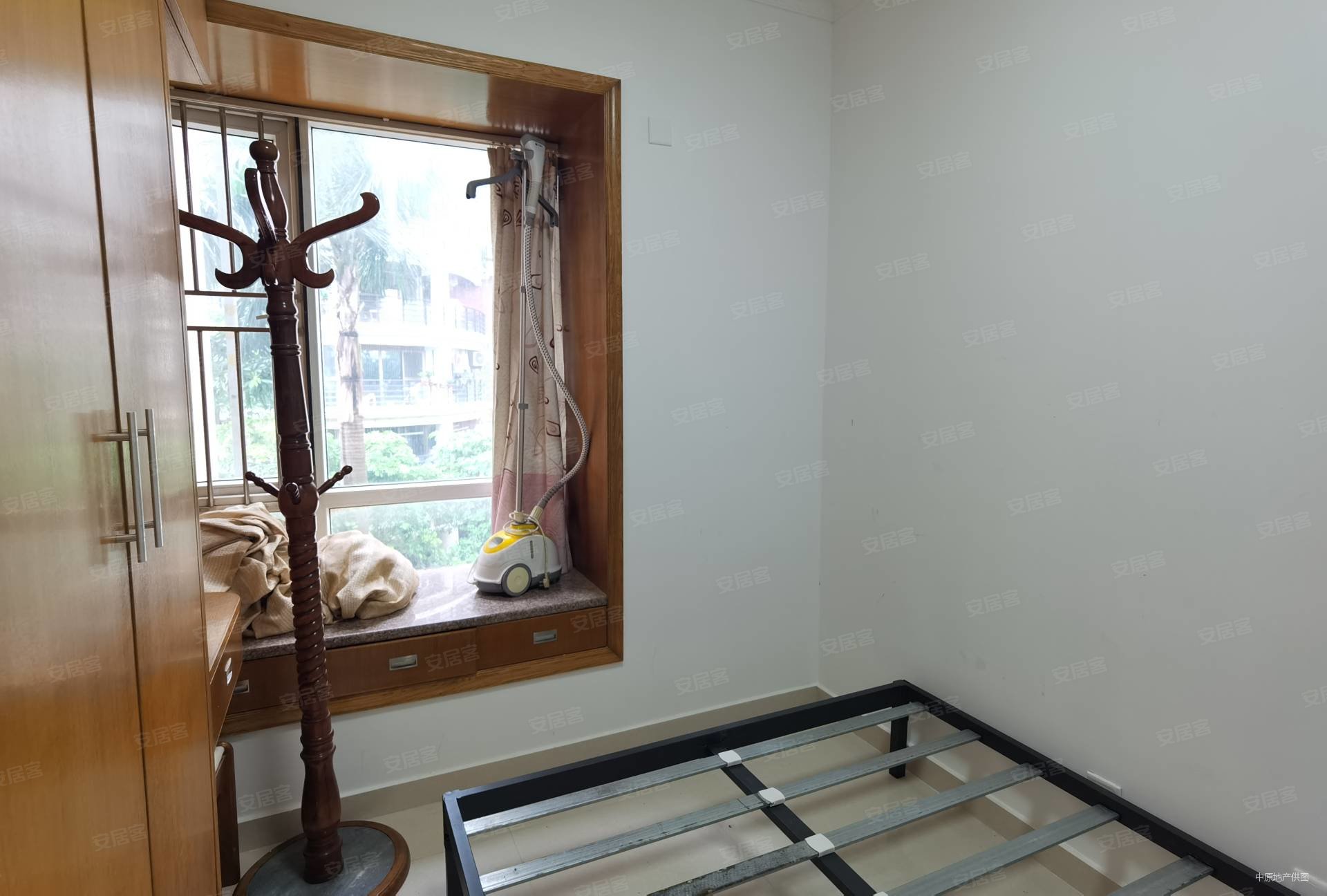 世纪春城(三期)3室2厅1卫96.65㎡东南380万