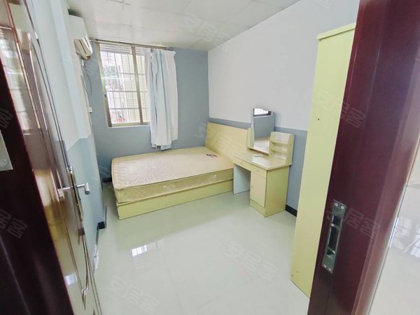 广州荔湾西塱赤岗东约海南村西塱附近  电梯两房一厅 家电齐全出租