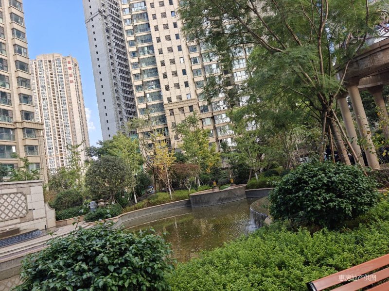 金泰国际三期3室2厅1卫101.9㎡西南114万