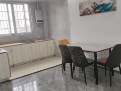 常州溧阳城中小圩新村大3房，小区出行方便，周边配套设施齐全，拎包入住出租房源真实图片
