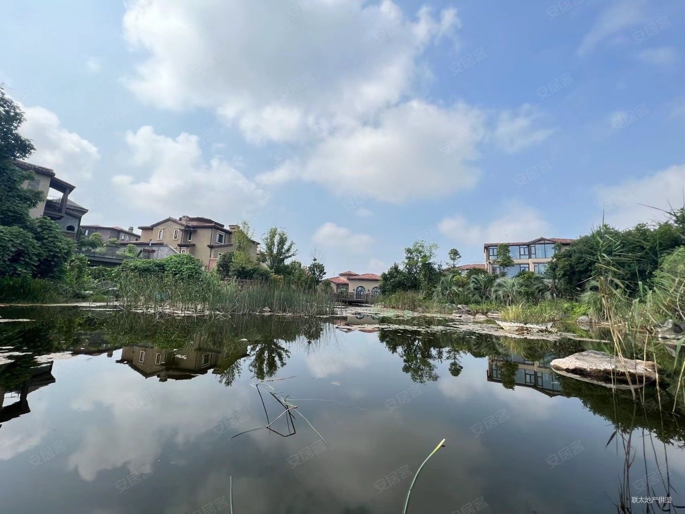 长沙房产网>长沙二手房>开福二手房>山语城二手房>水映加州(别墅)>