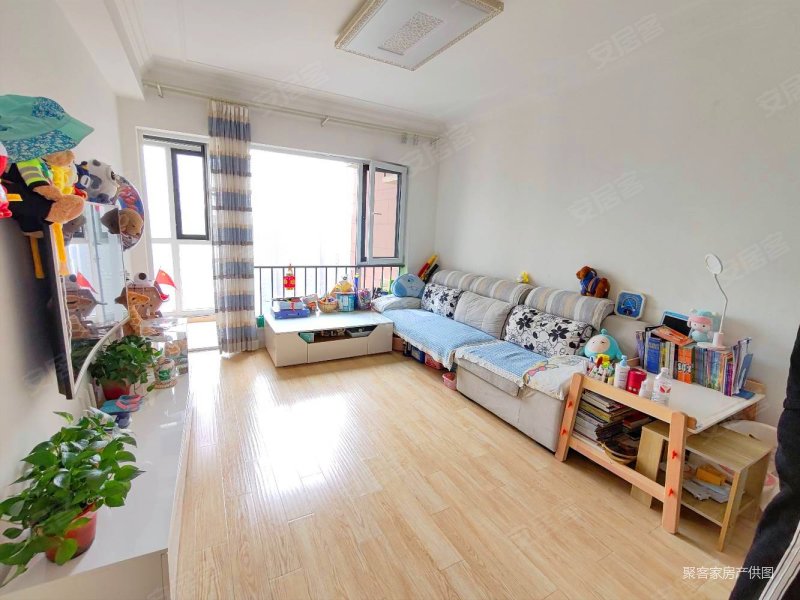 地铁口 精装修 南北通透大三室 随时看 满三满二,万科金域东郡一二期