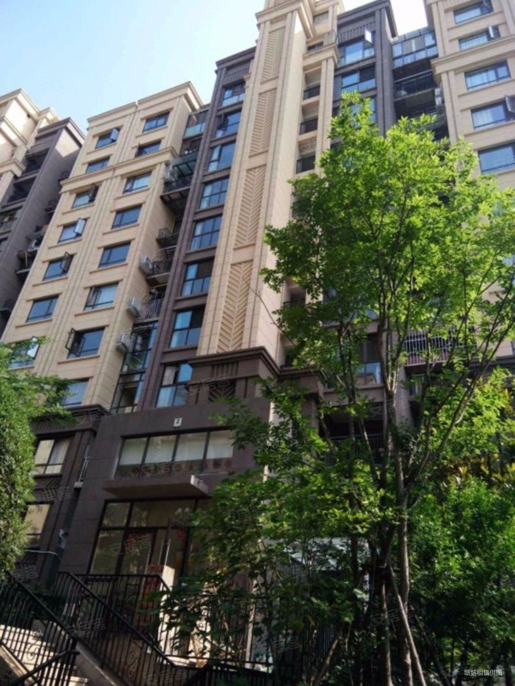 大面世茂城满5年精装三居室楼下地铁口龙华寺站