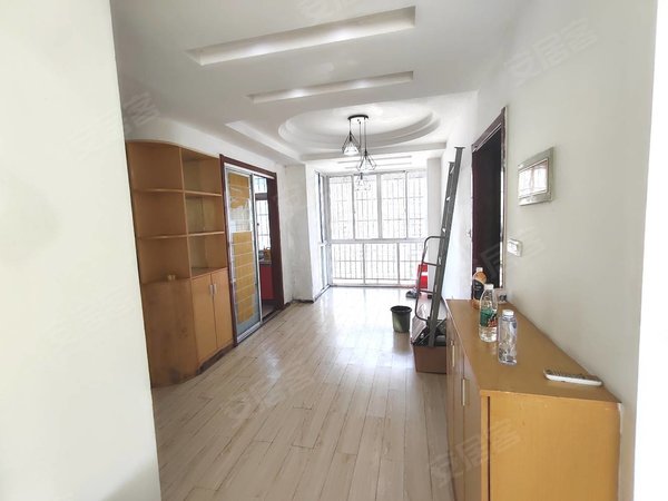 武汉洪山白沙洲青菱小区青菱小区大三房 电梯房光线视野好 押一付一