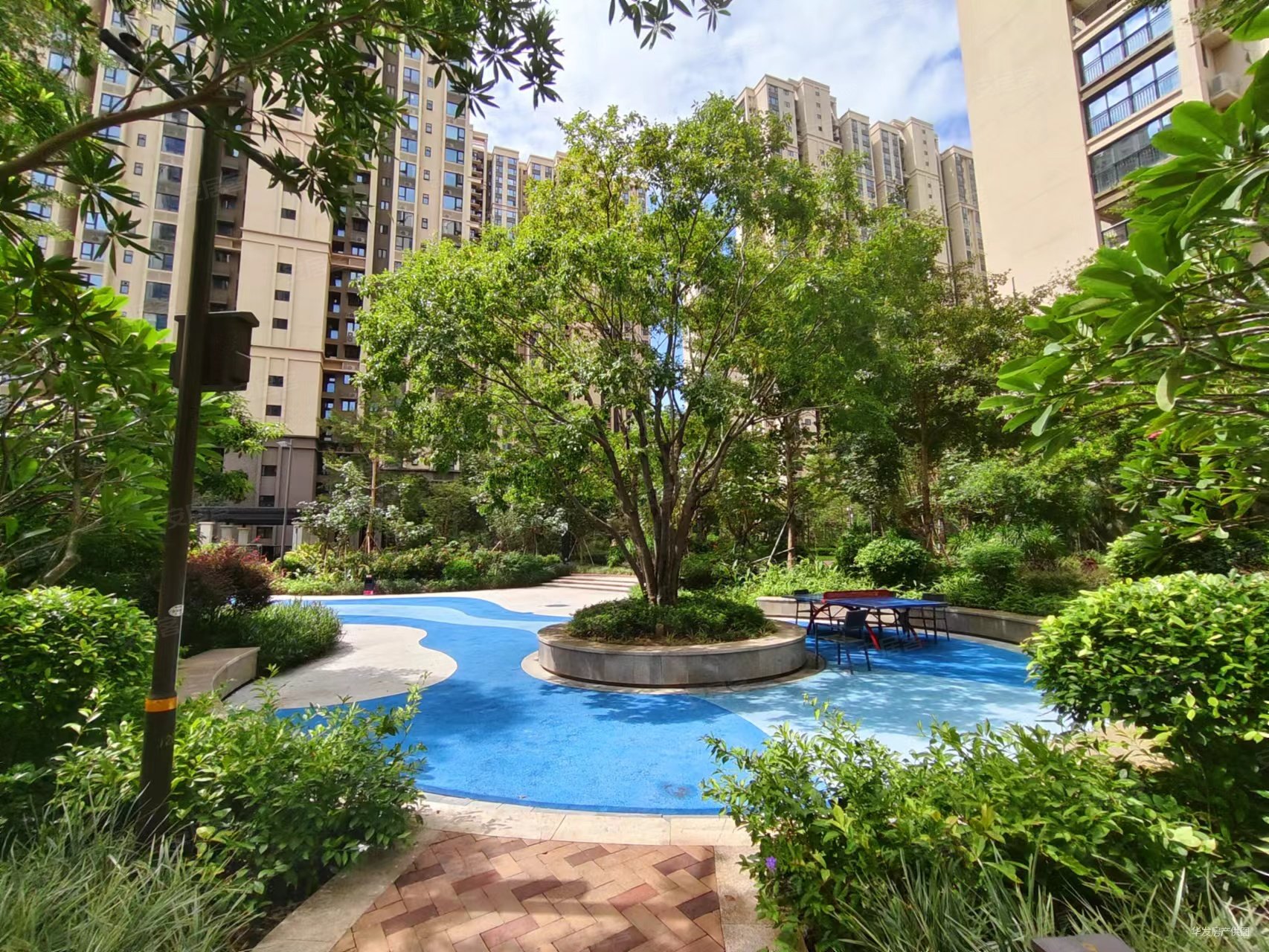 华发峰尚 东南 精装三居双卫实用好格局!