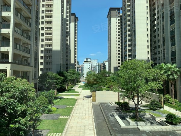 佛山禅城祖庙华发四季一梯一户!近市中医院!全新未住!