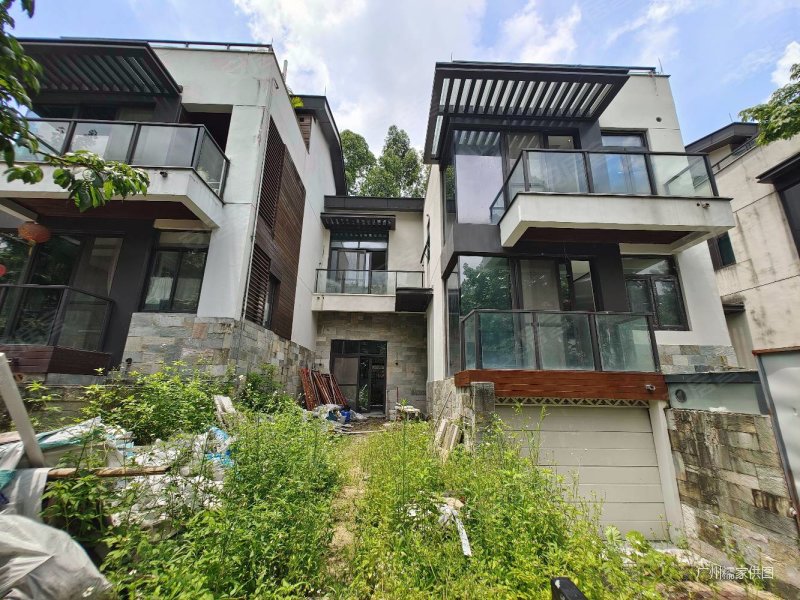 金湖翡翠山板楼医疗配套成熟中间楼层采光好正南朝向