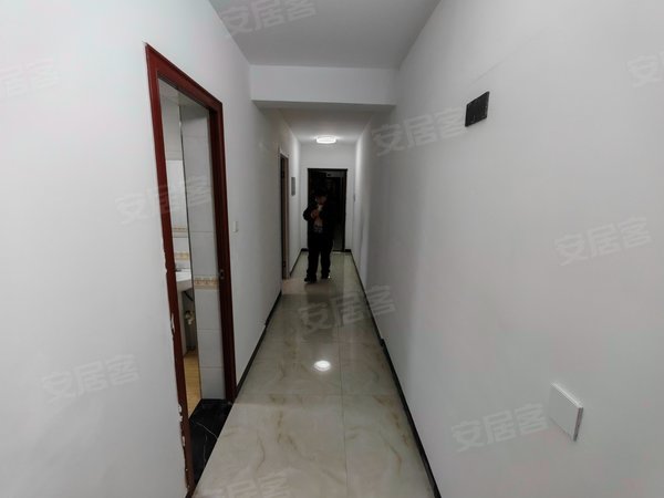保定莲池东湖公园未来花郡(北区)限时出租,小米支点旁,未来石附近,精装合租,民水电免无线出租房源真实图片