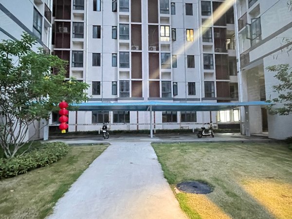 广州天河小新塘小新塘回迁房小区小新塘回迁房d1区两居室,高层向南