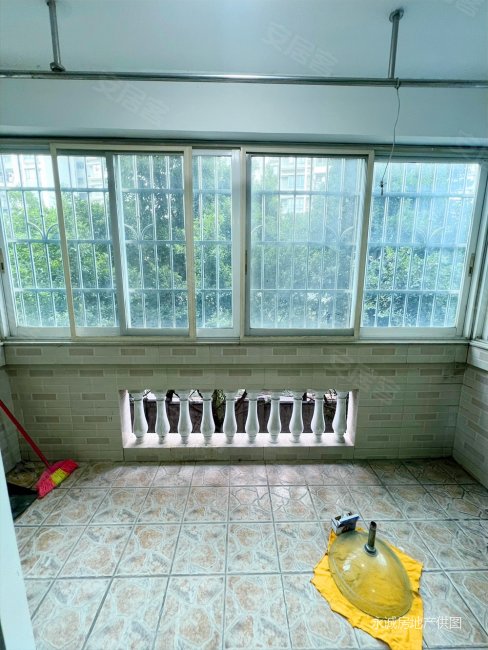 杏林花园 居住密度低 精装修 南向采光好 商品住宅 商圈成熟