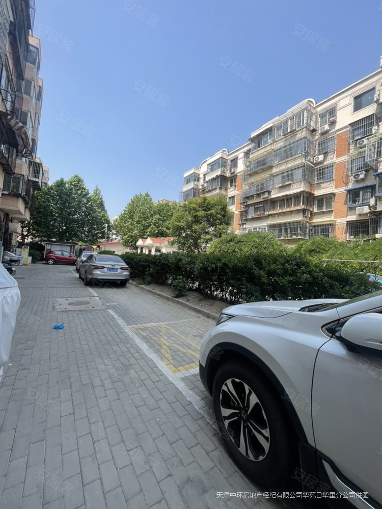 长华里2楼跨外阳台精装3室你说价格就卖