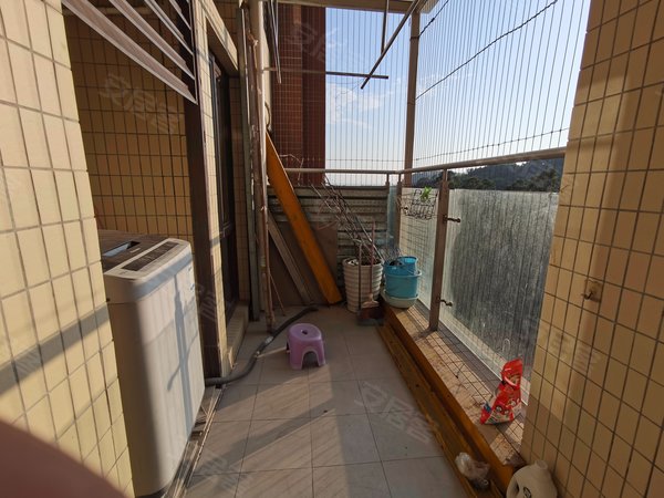 【多图】润恒尚园,西乡租房,西乡润恒尚园精装三房两卫,车位充足,采光