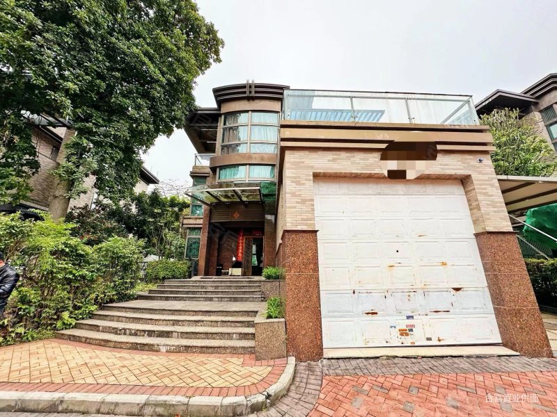 珊瑚湾畔独栋别墅550方实用面积南向花园200方地下室