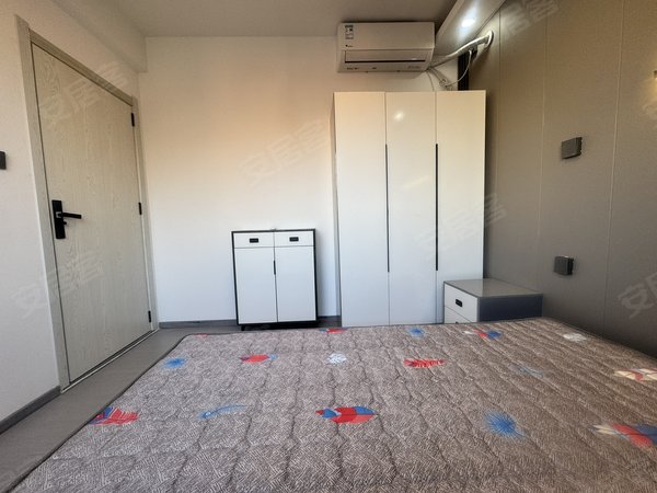 常州钟楼西新桥晋陵文锦短租 可签三月合同 免押金 新北万达 市民广场 钟楼吾悦出租房源真实图片