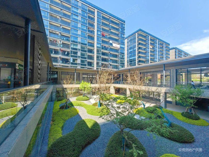 市政府旁地铁口青山湖畔绿城桃李湖滨全新未入住洋房急售