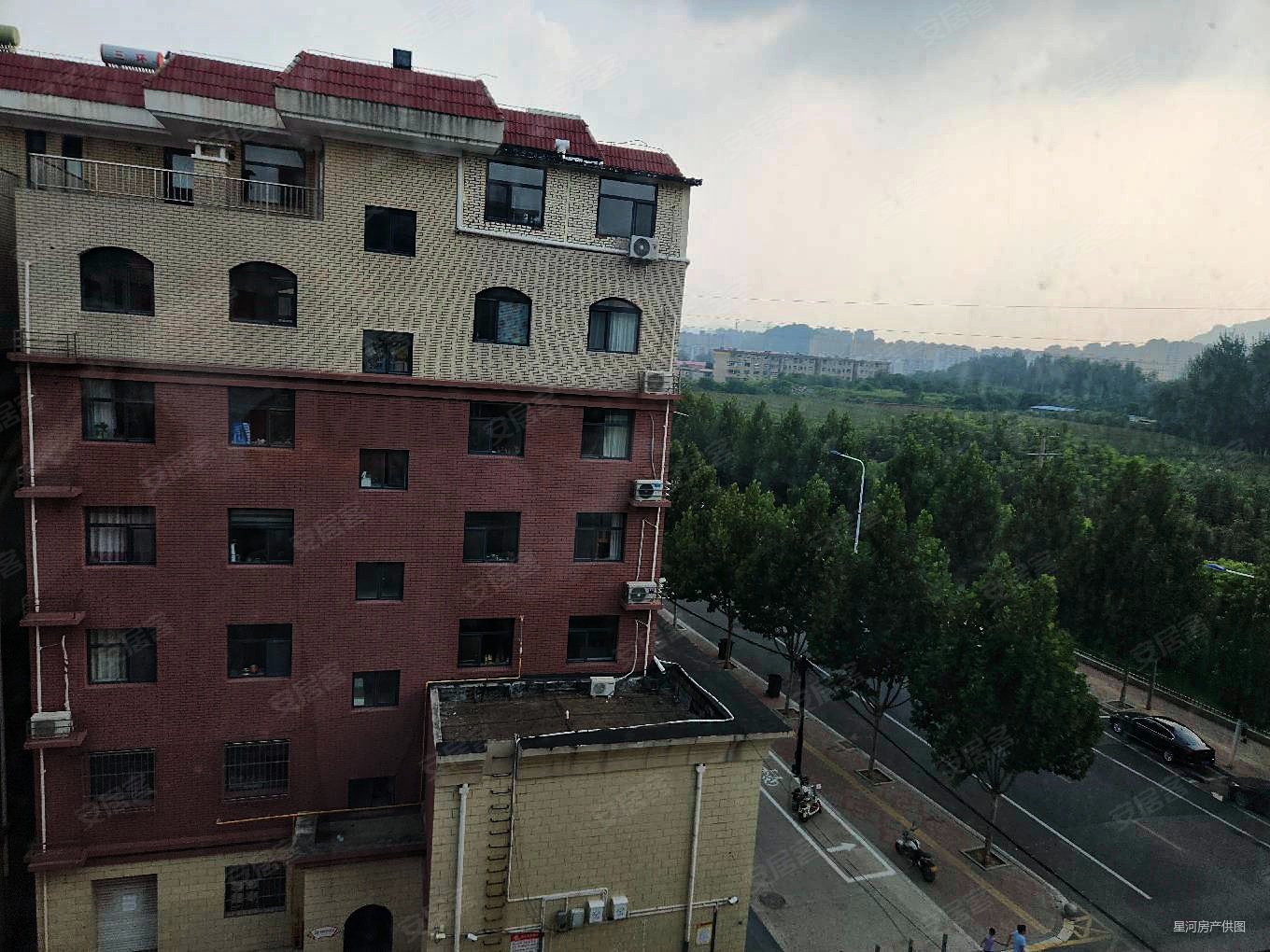 石家庄房产网>石家庄二手房>鹿泉二手房>获鹿二手房>金城私邸>