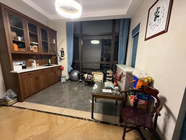 金华东阳东阳江北江滨九号江滨九号 豪装7房 带车库空中别墅出租房源真实图片