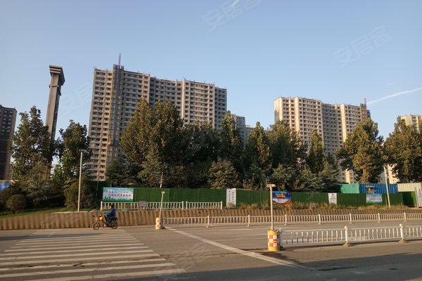 不足,中建锦绣首府怎么样,中建锦绣首府周边房产中介经纪人评价-济南