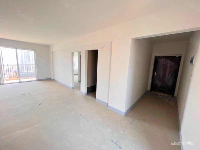 鹦鹉名邸 南北通透 方正双阳台户型 采光好 人车分流环境好