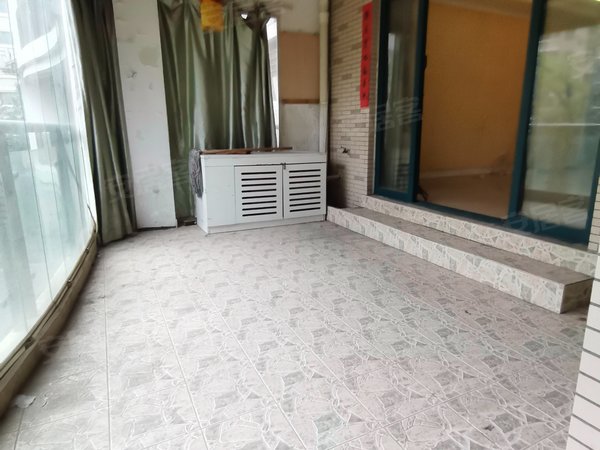 二七路租房,滨江苑三期 3室2厅2卫 电梯房 136平米,江岸租房-武汉58