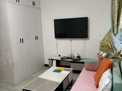 绵阳涪城三鹏广场中心医院 实xiao附近2室的精装拧包入住出租房源真实图片