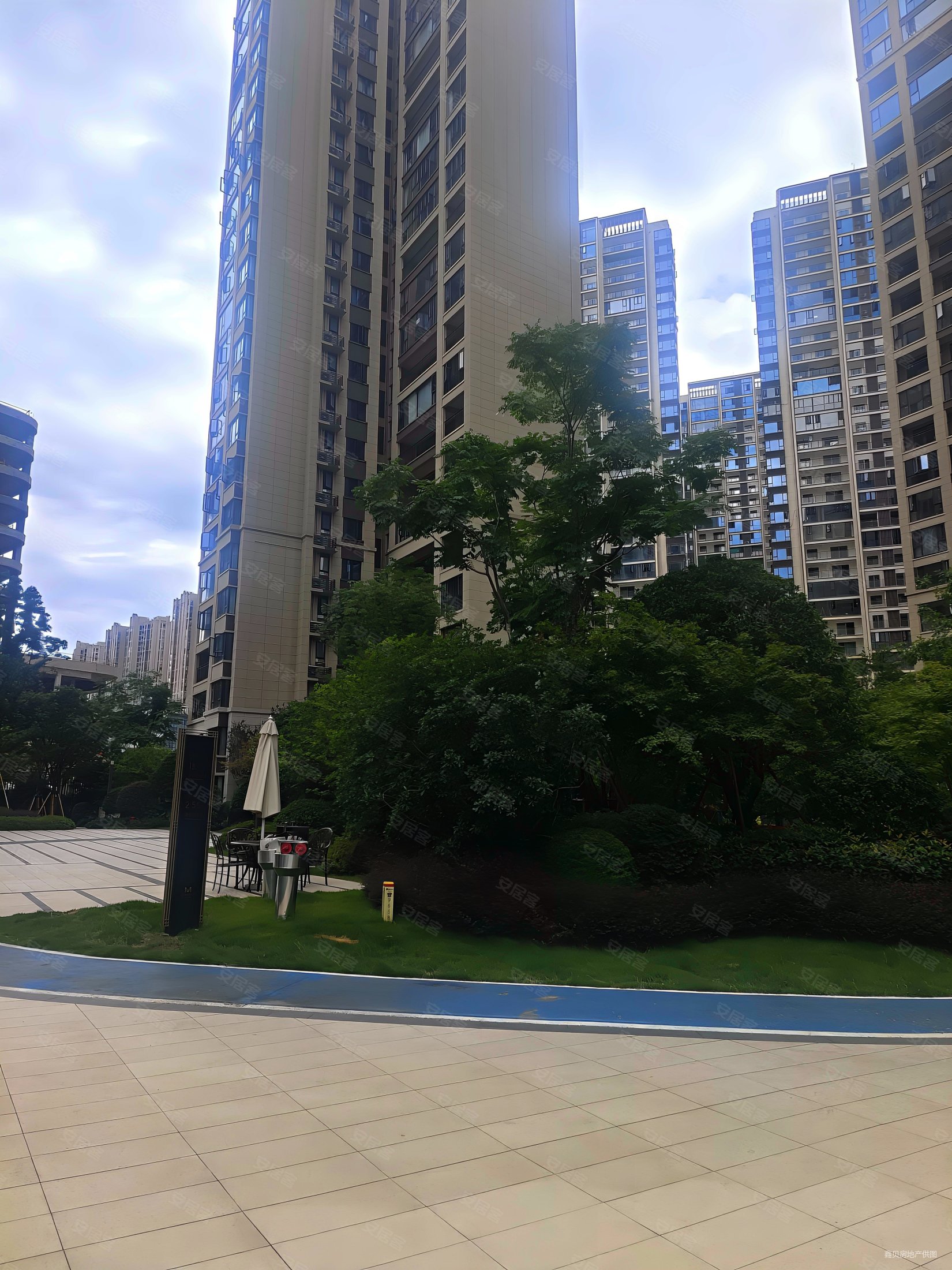 万科滨河道3室2厅2卫112㎡南北130万