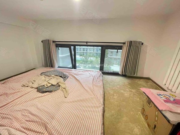 济南历城唐冶海潮汇近地铁站 海潮汇loft公寓出租 家具家电齐全 随时