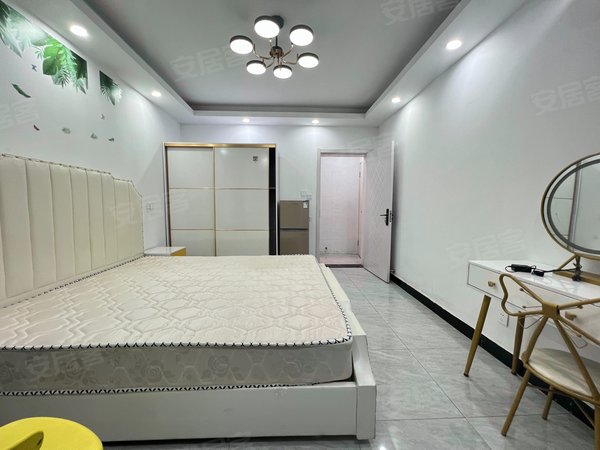 【多图】建德花园牡丹苑,长征租房,靠近凌空建滔商业广场朝南主卧一室