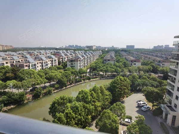 上海浦东临港新城宜浩佳园宜浩佳园 1室2厅1卫 南北通透 精装修 75平