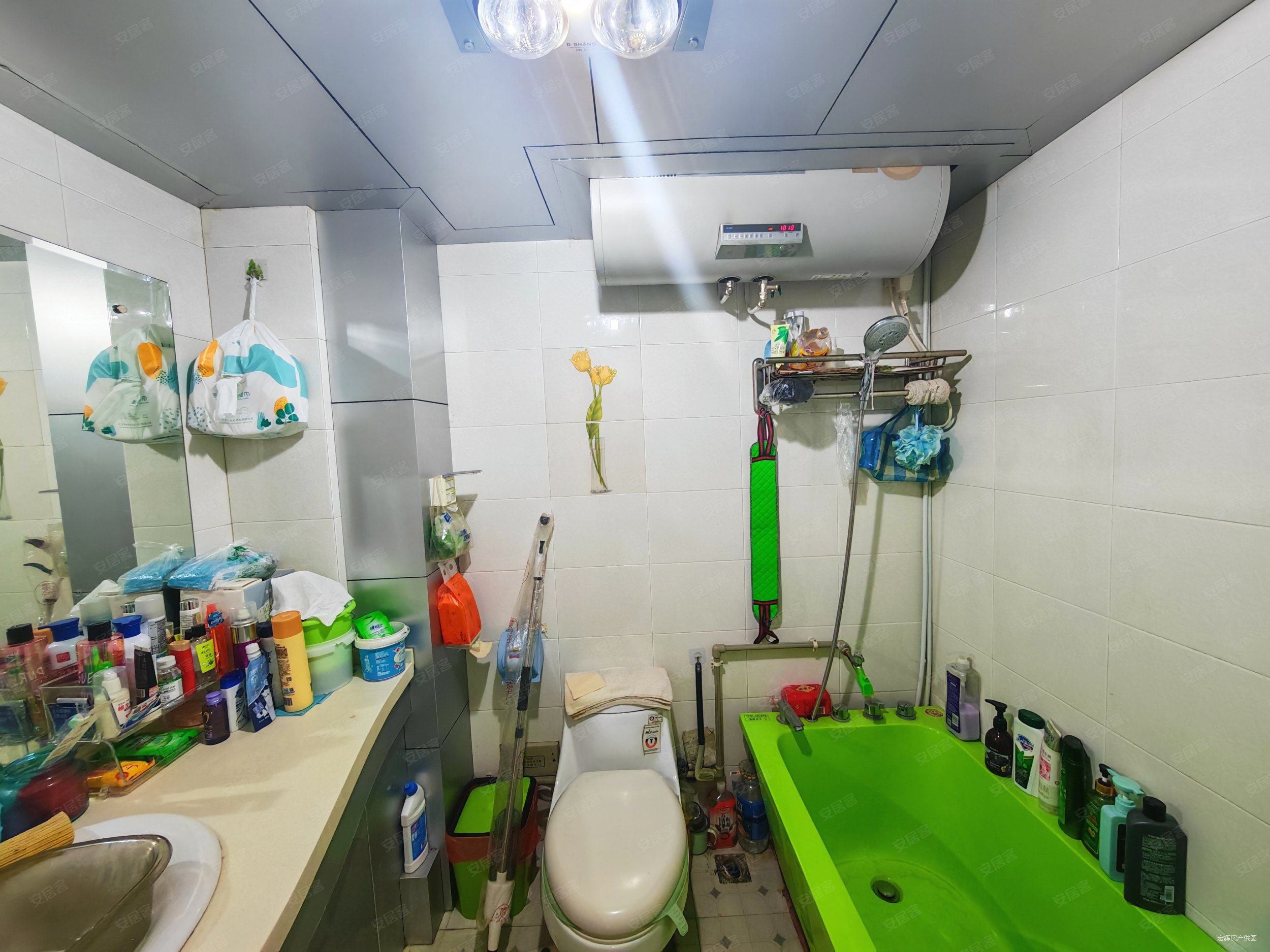 龙源叠翠3室2厅2卫147.81㎡南北76万