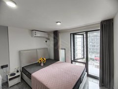 东泰禾晋安湖精装公寓出租，大房间带内卫有阳台沙发