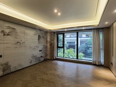 成都高新区南延线宸光和悦一期 精装下叠别墅 带花园 送地下室 可ban公出租房源真实图片
